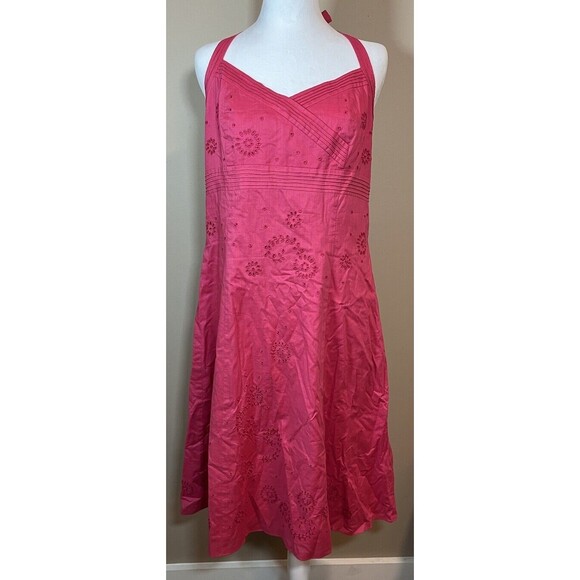 Ann Taylor Women’s Pink Halter Babydoll Dress Embroidered Eyelet 12 Event Guest - Picture 1 of 14